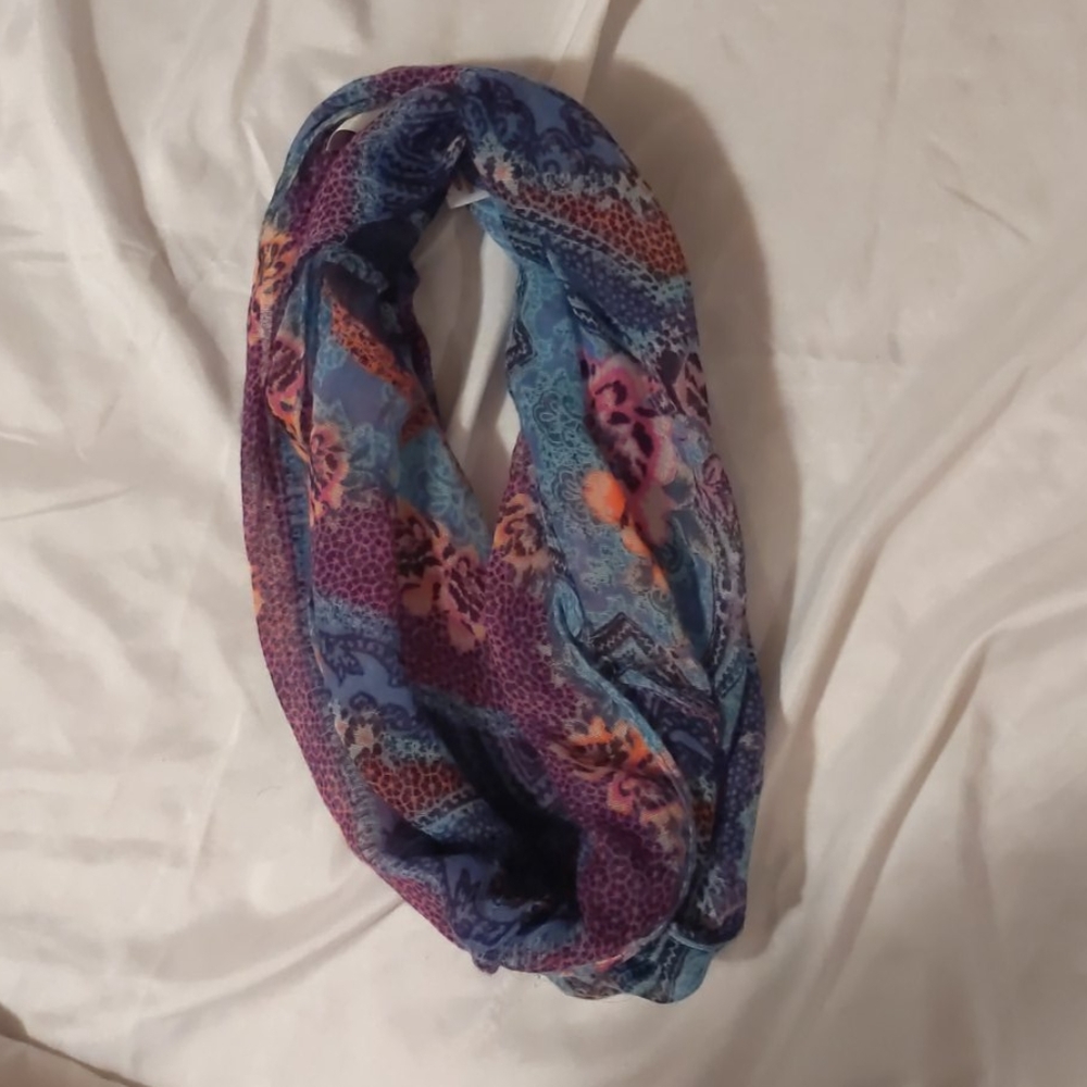 Floral Patterned Infinity Scarf